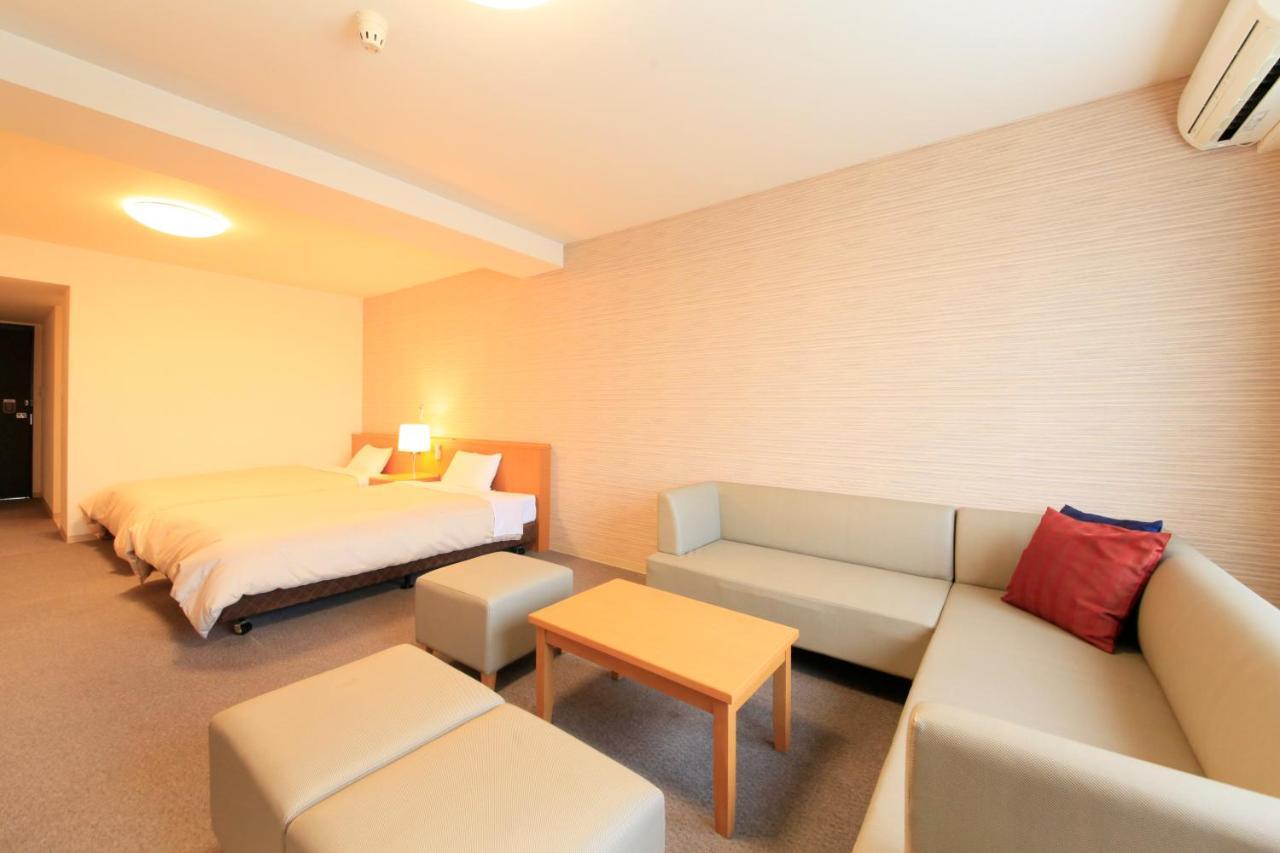 Hotel Green Core Цутиура Экстерьер фото
